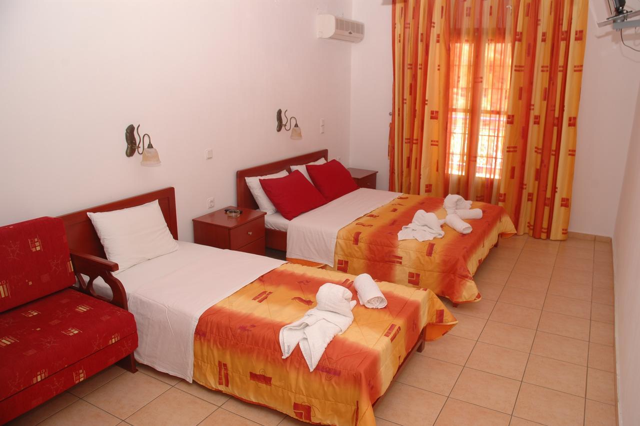 Agnanti Hotel Kalamakia 外观 照片