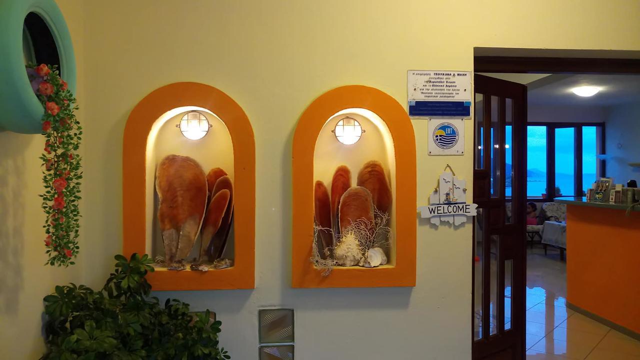 Agnanti Hotel Kalamakia 外观 照片